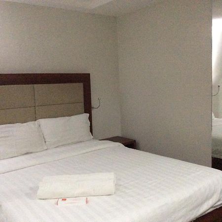 Cherry Midtown Hotel Olongapo Oda fotoğraf