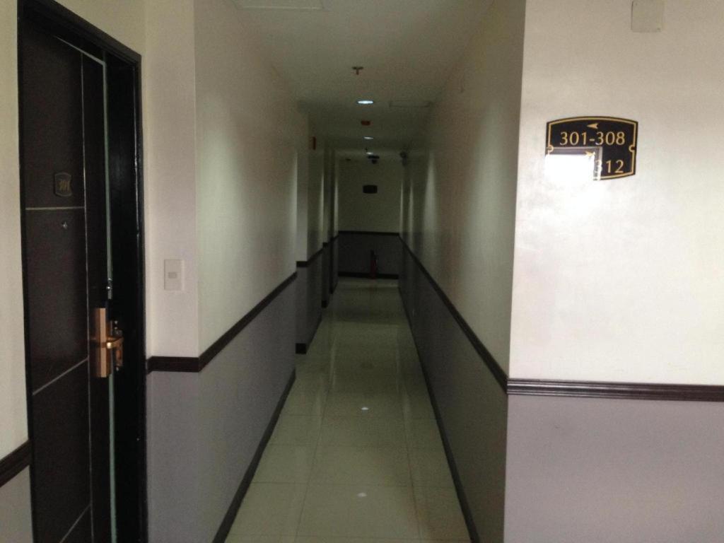 Cherry Midtown Hotel Olongapo Dış mekan fotoğraf