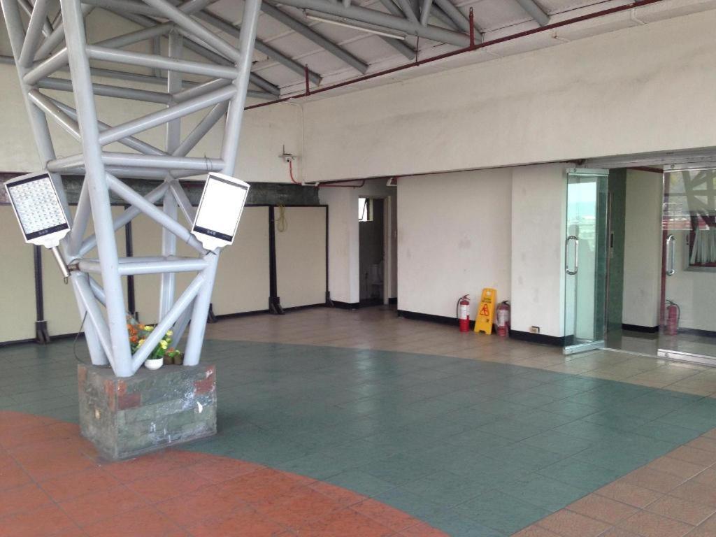 Cherry Midtown Hotel Olongapo Dış mekan fotoğraf