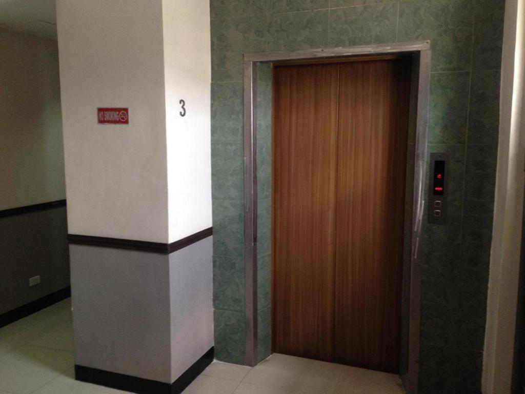 Cherry Midtown Hotel Olongapo Dış mekan fotoğraf