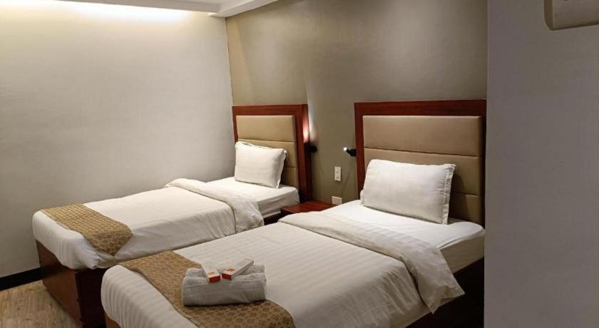 Cherry Midtown Hotel Olongapo Dış mekan fotoğraf