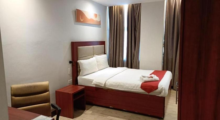 Cherry Midtown Hotel Olongapo Dış mekan fotoğraf