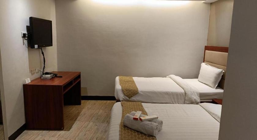 Cherry Midtown Hotel Olongapo Dış mekan fotoğraf