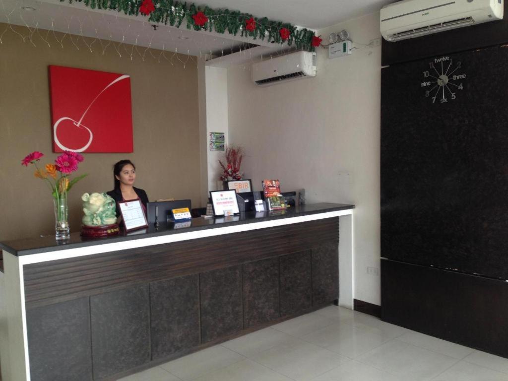 Cherry Midtown Hotel Olongapo Dış mekan fotoğraf