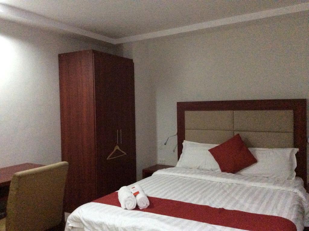 Cherry Midtown Hotel Olongapo Oda fotoğraf