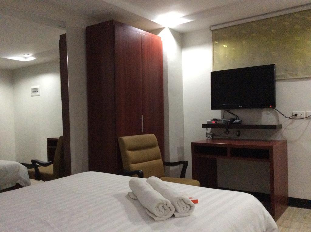 Cherry Midtown Hotel Olongapo Oda fotoğraf