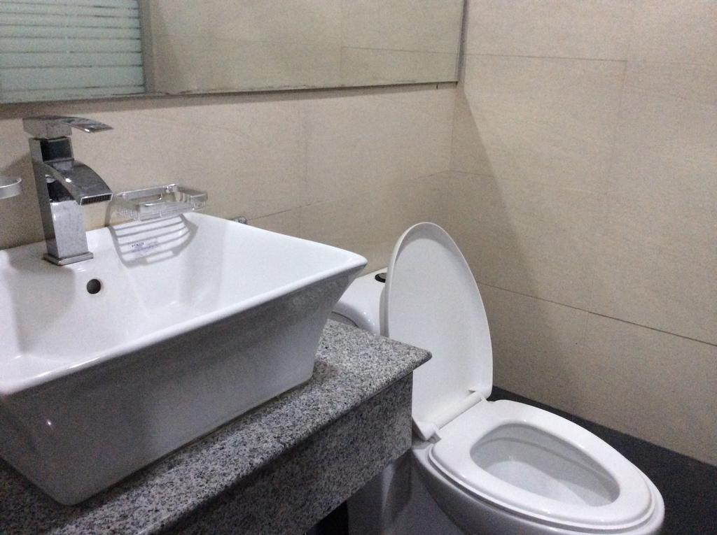 Cherry Midtown Hotel Olongapo Oda fotoğraf