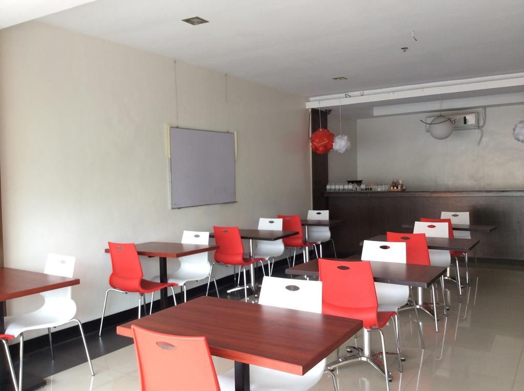 Cherry Midtown Hotel Olongapo Dış mekan fotoğraf